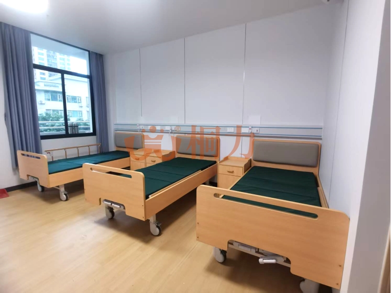 1745306155262023.jpg 護理床(1).jpg